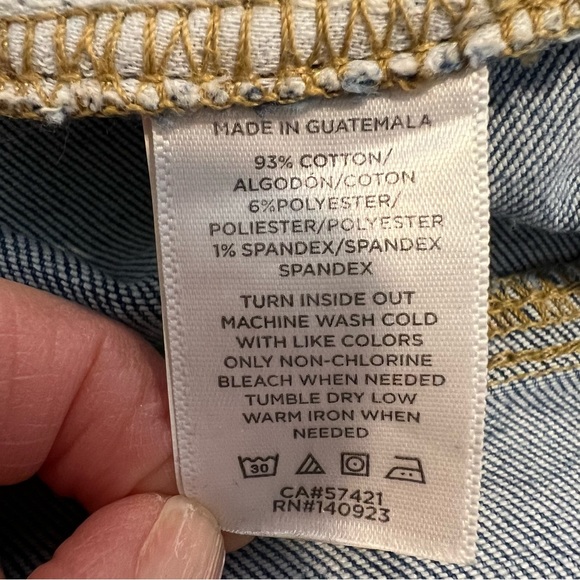 LOFT High Rise Skinny Distressed Jean. Light wash 4/27 - Picture 14 of 14